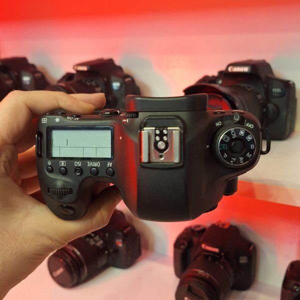 دوربین دست دوم Canon 6D بدنه